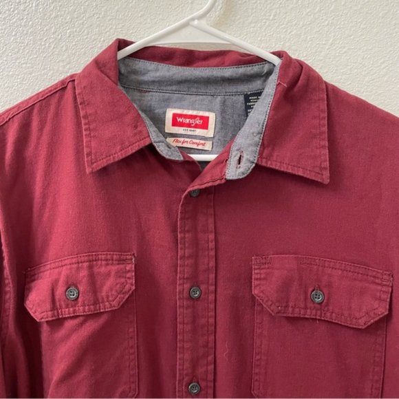 Wrangler button down shirt red medium - Picture 3 of 3